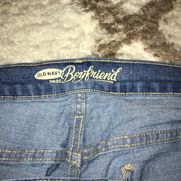 Old navy capris - Picture 4 of 4